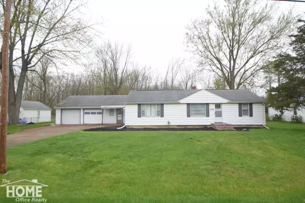 4171 Risedorph St, Burton, MI 48509