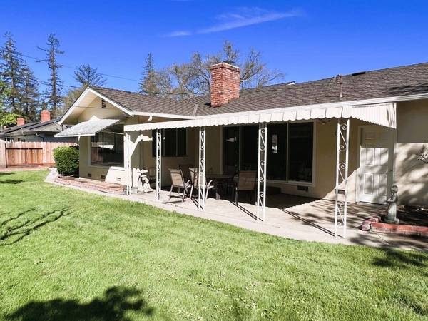 12 W Banbury DR, Stockton, CA 95207