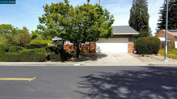 896 Brittany Ln, Concord, CA 94518