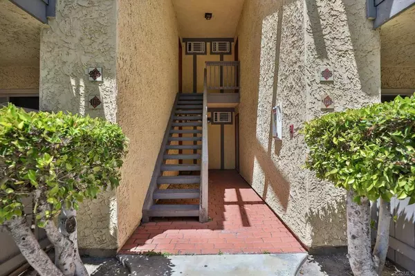 3040 Alta View Dr #106, San Diego, CA 92139