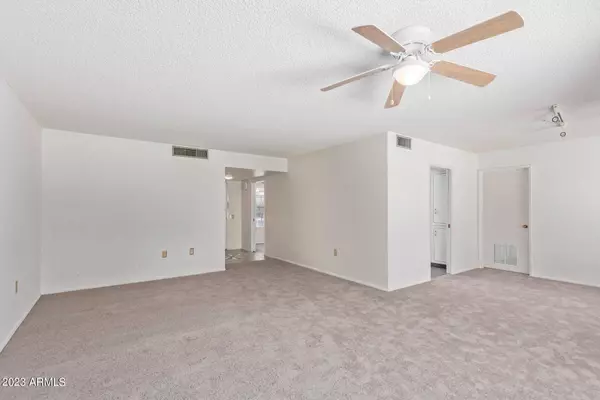 10408 W BURNS Drive, Sun City, AZ 85351