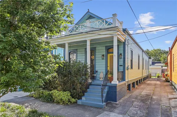 227 DELARONDE ST, New Orleans, LA 70114