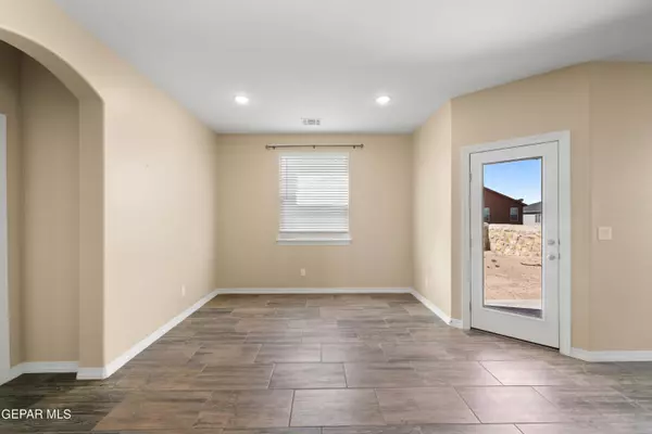 12760 Hidden Edge Drive, El Paso, TX 79928