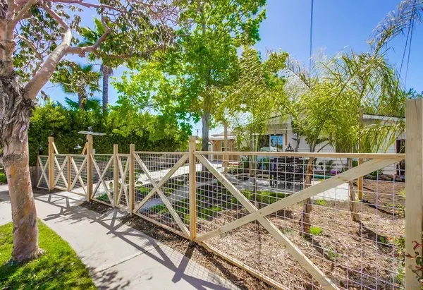 4810 Rushden Ave, San Diego, CA 92117
