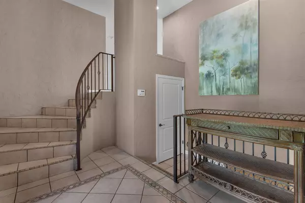 325 Man O War Cir, Cantonment, FL 32533