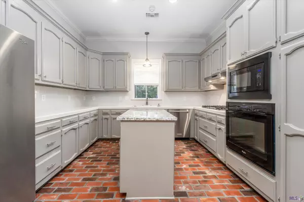 7946 WRENWOOD BLVD #A, Baton Rouge, LA 70809