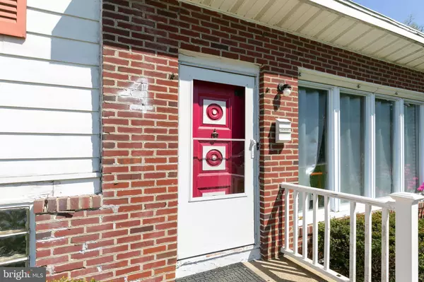 4 AVA AVE, Somerdale, NJ 08083