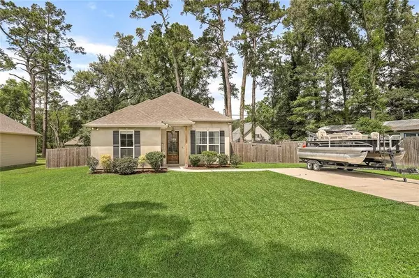 28 HESTER ST, Madisonville, LA 70447