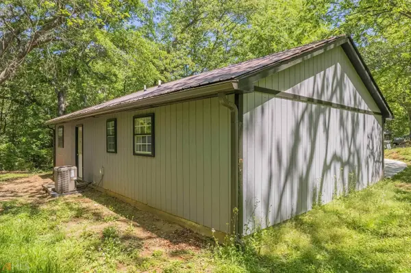 53 Archer St, Toccoa, GA 30577