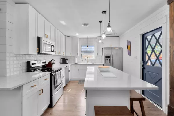 109 NW Sotir Street, Fort Walton Beach, FL 32548