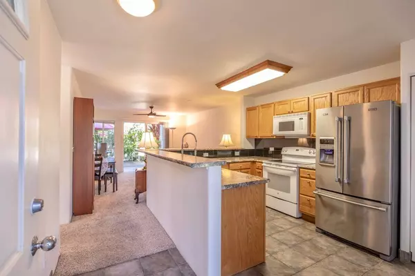 75-6081 ALII DR #OO104, Kailua-Kona, HI 96740