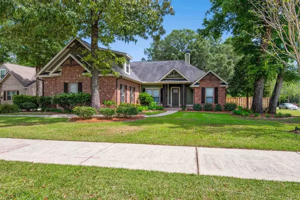 8822 Spider Lily Way, Pensacola, FL 32526