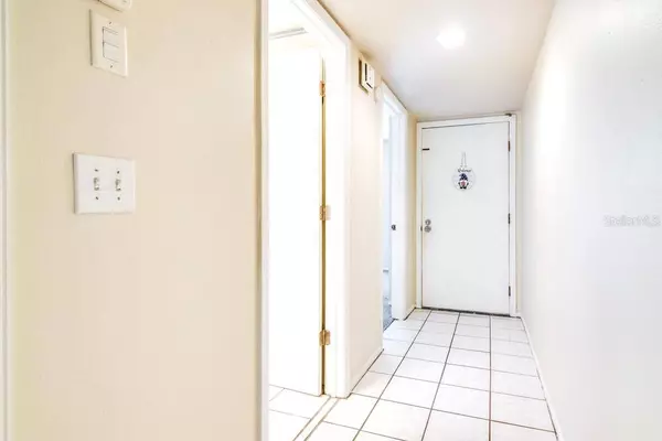 102 BOUGH AVE #102, Clearwater, FL 33760