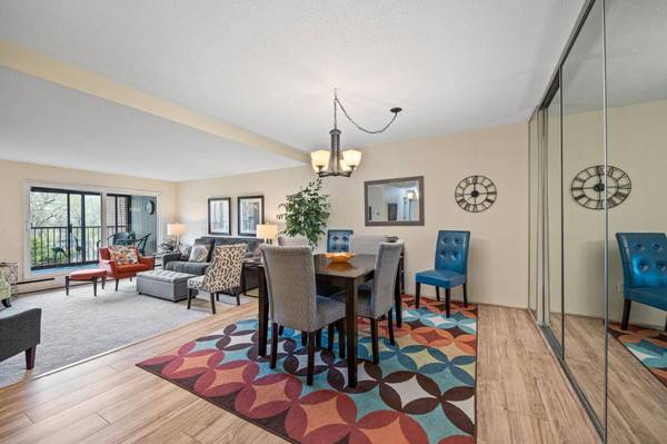 4820 Park Commons DR #239, Saint Louis Park, MN 55416