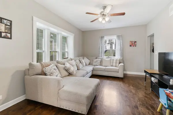 11 S Cagwin AVE, Joliet, IL 60436