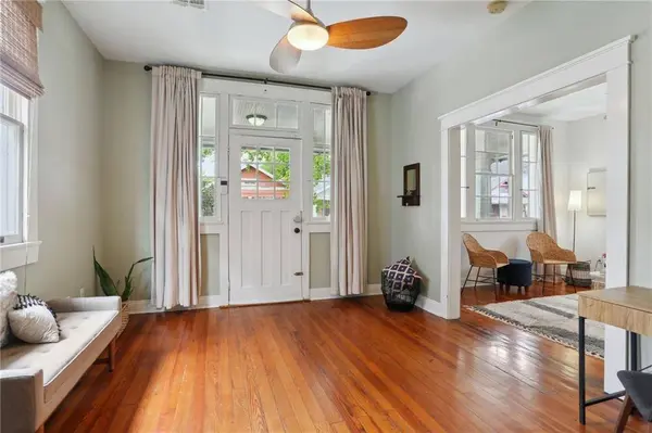 4716 PALMYRA ST, New Orleans, LA 70119