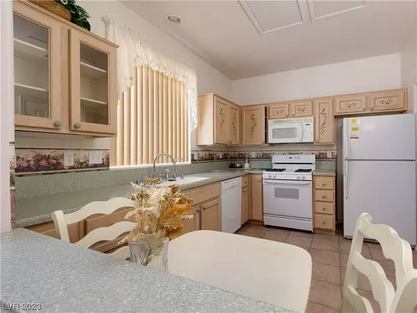 2007 Sun Cliffs Street, Las Vegas, NV 89134