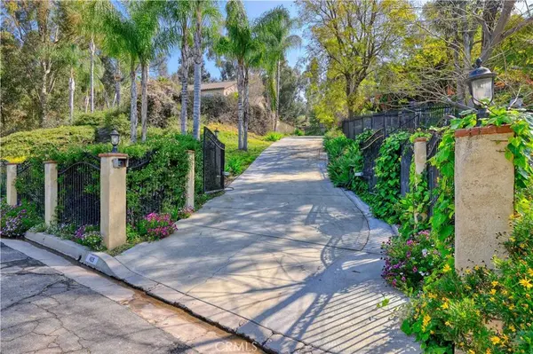 4029 Shahen DR, San Bernardino, CA 92404