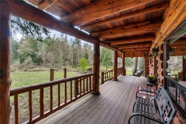 32306 100th Avenue Ct S, Roy, WA 98580