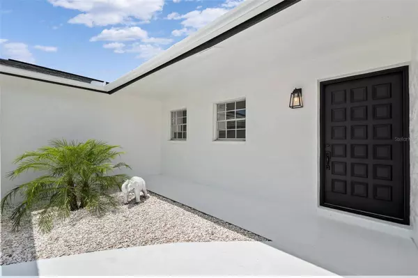 2710 21ST AVE W, Bradenton, FL 34205