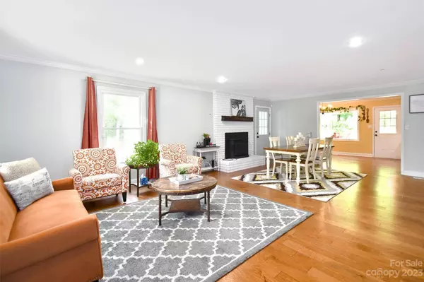 6605 Pharr Mill RD, Harrisburg, NC 28075