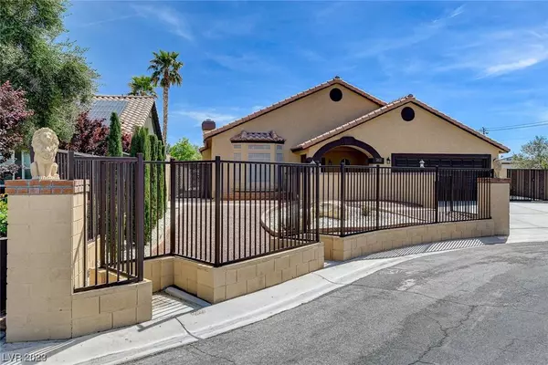 4012 Dove Creek Road, North Las Vegas, NV 89032