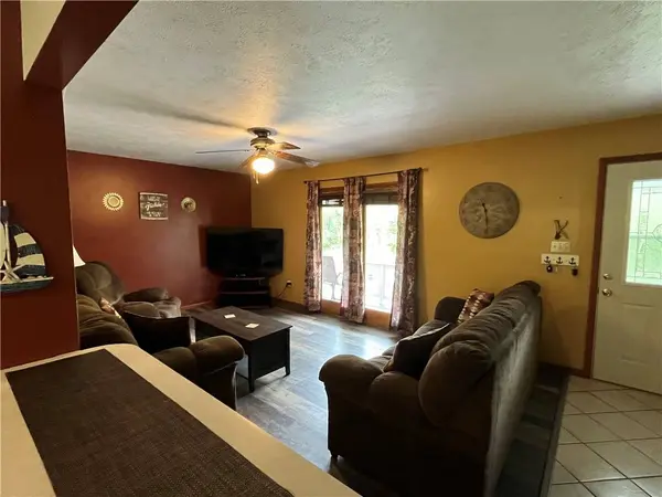 413 Holbert Stretch Road, Dilliner, PA 15327