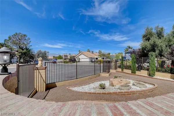 4012 Dove Creek Road, North Las Vegas, NV 89032