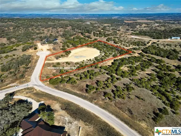 466 Majestic Hills DR #OAK, Blanco, TX 78606