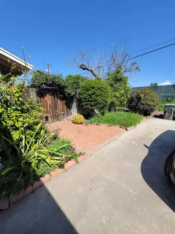 5390 Nottingham RD, Riverside, CA 92506