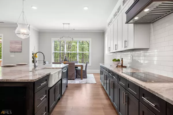 5971 Lanier Heights CIR, Buford, GA 30518