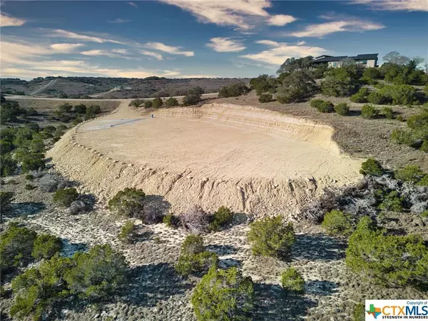 466 Majestic Hills DR #OAK, Blanco, TX 78606