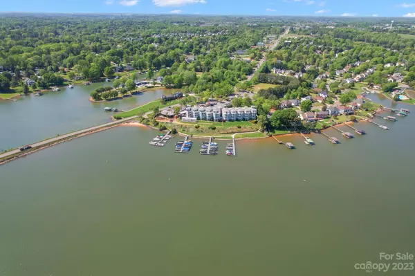 637 Williamson RD #200, Mooresville, NC 28117