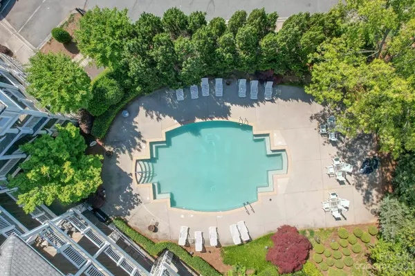 637 Williamson RD #200, Mooresville, NC 28117