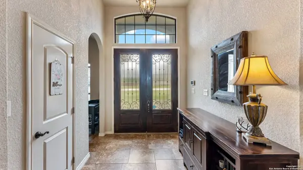 15910 WHITE CAP DR, Lytle, TX 78052-4564