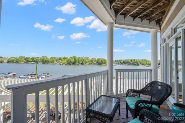 637 Williamson RD #200, Mooresville, NC 28117