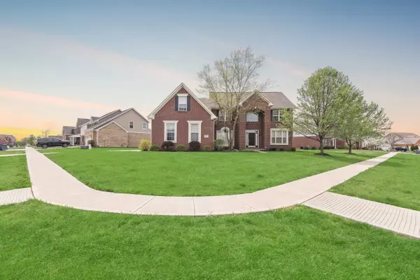 1952 Saratoga Dr,, Greenwood, IN 46143-6382