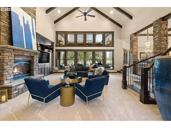 17300 N SANTIAM HWY, Stayton, OR 97383