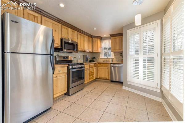 1611 N Royer ST, Colorado Springs, CO 80907