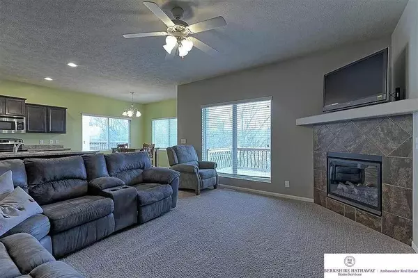 7921 S 190 Avenue, Omaha, NE 68136