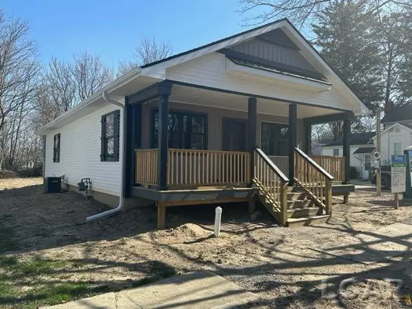 424 Spring, Adrian, MI 49221