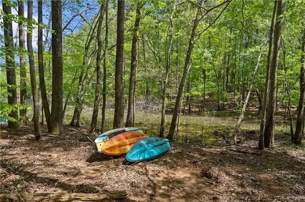 5971 Lanier Heights CIR, Buford, GA 30518