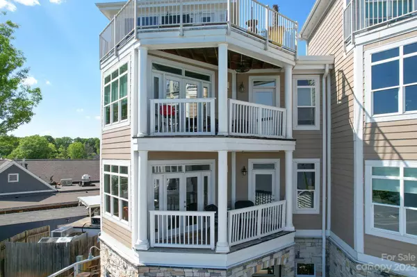 637 Williamson RD #200, Mooresville, NC 28117