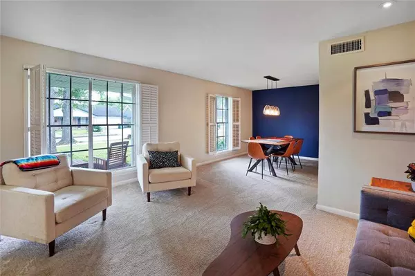 5238 Kingfisher DR, Houston, TX 77035