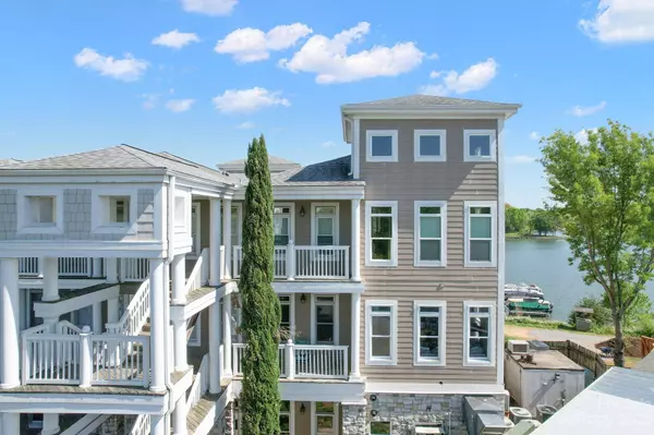 637 Williamson RD #200, Mooresville, NC 28117