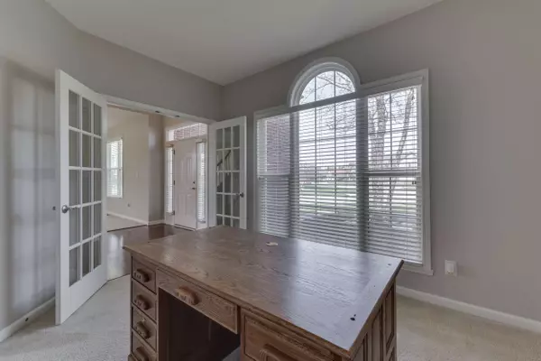 1952 Saratoga Dr,, Greenwood, IN 46143-6382