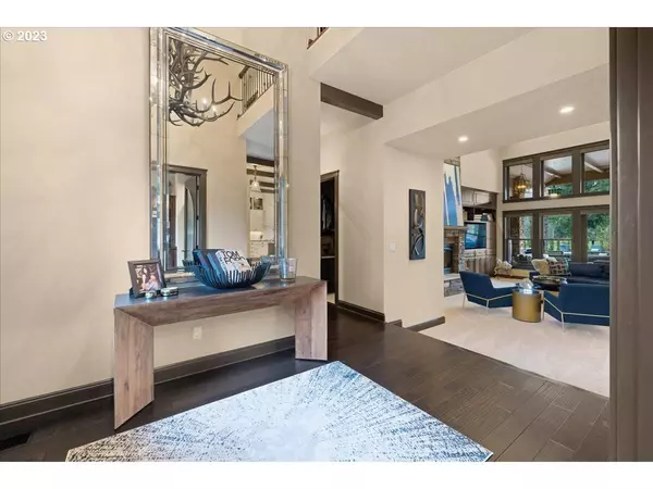 17300 N SANTIAM HWY, Stayton, OR 97383