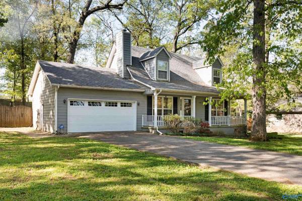 129 Oakcrest Road, Huntsville, AL 35811