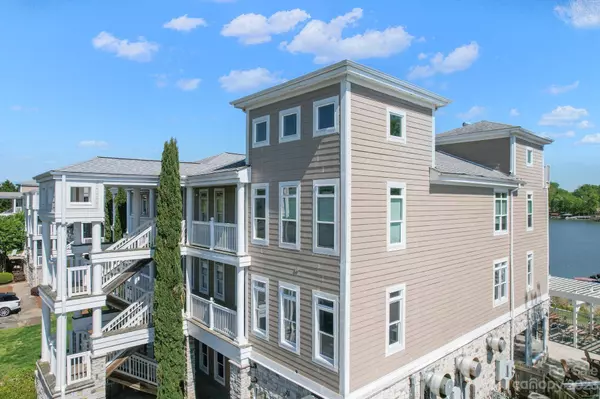 637 Williamson RD #200, Mooresville, NC 28117