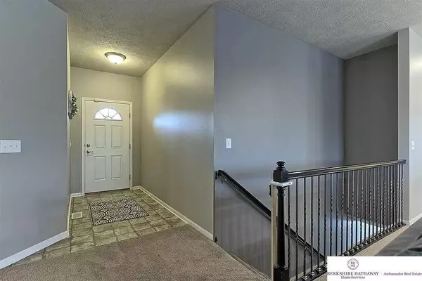 7921 S 190 Avenue, Omaha, NE 68136